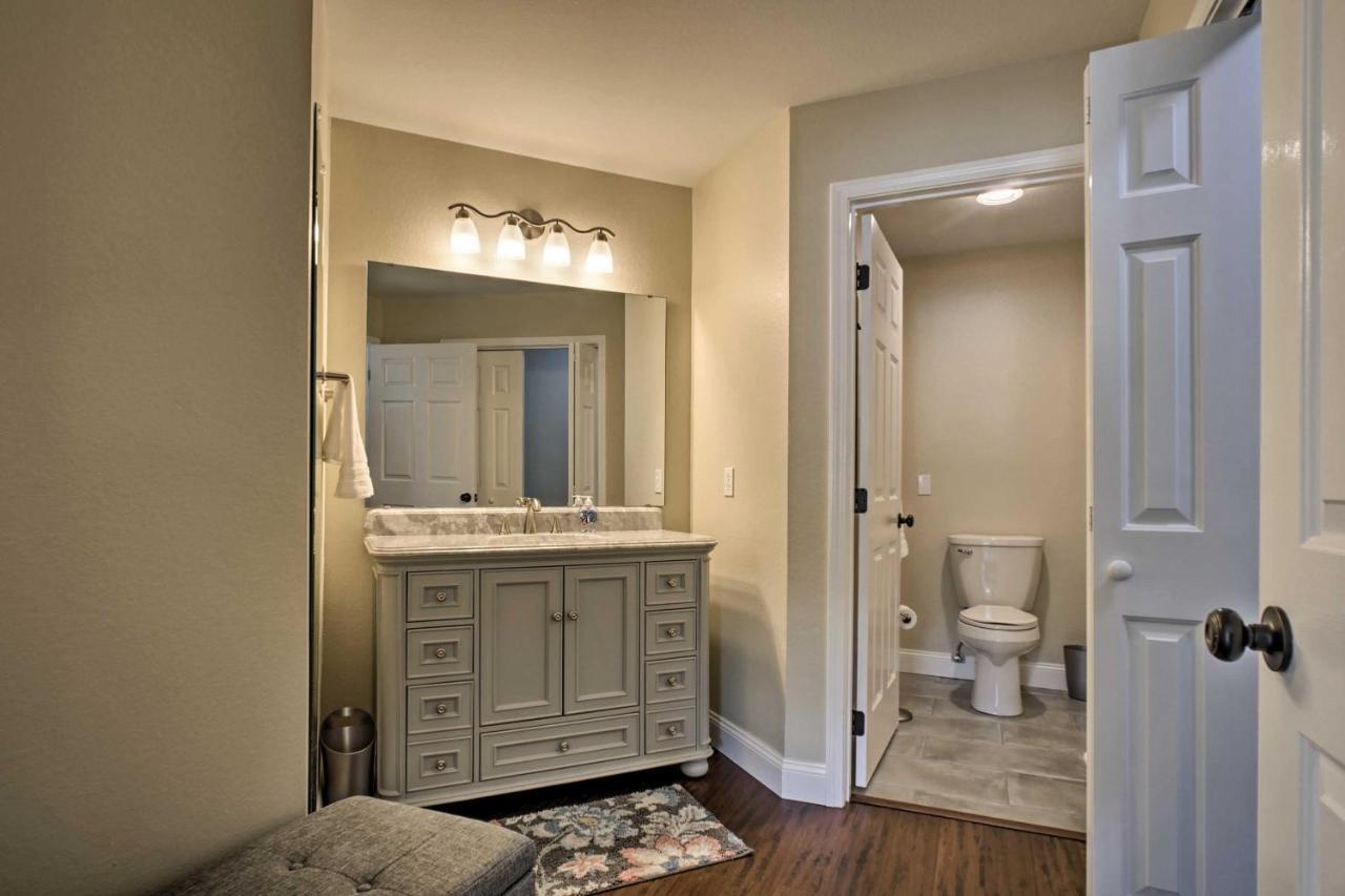 Branson Condo With Pool Access, Walk To Fishing エクステリア 写真